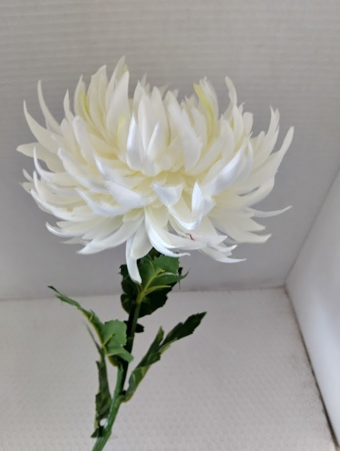 Artificial natural feel chrysanthemum stems WHITE