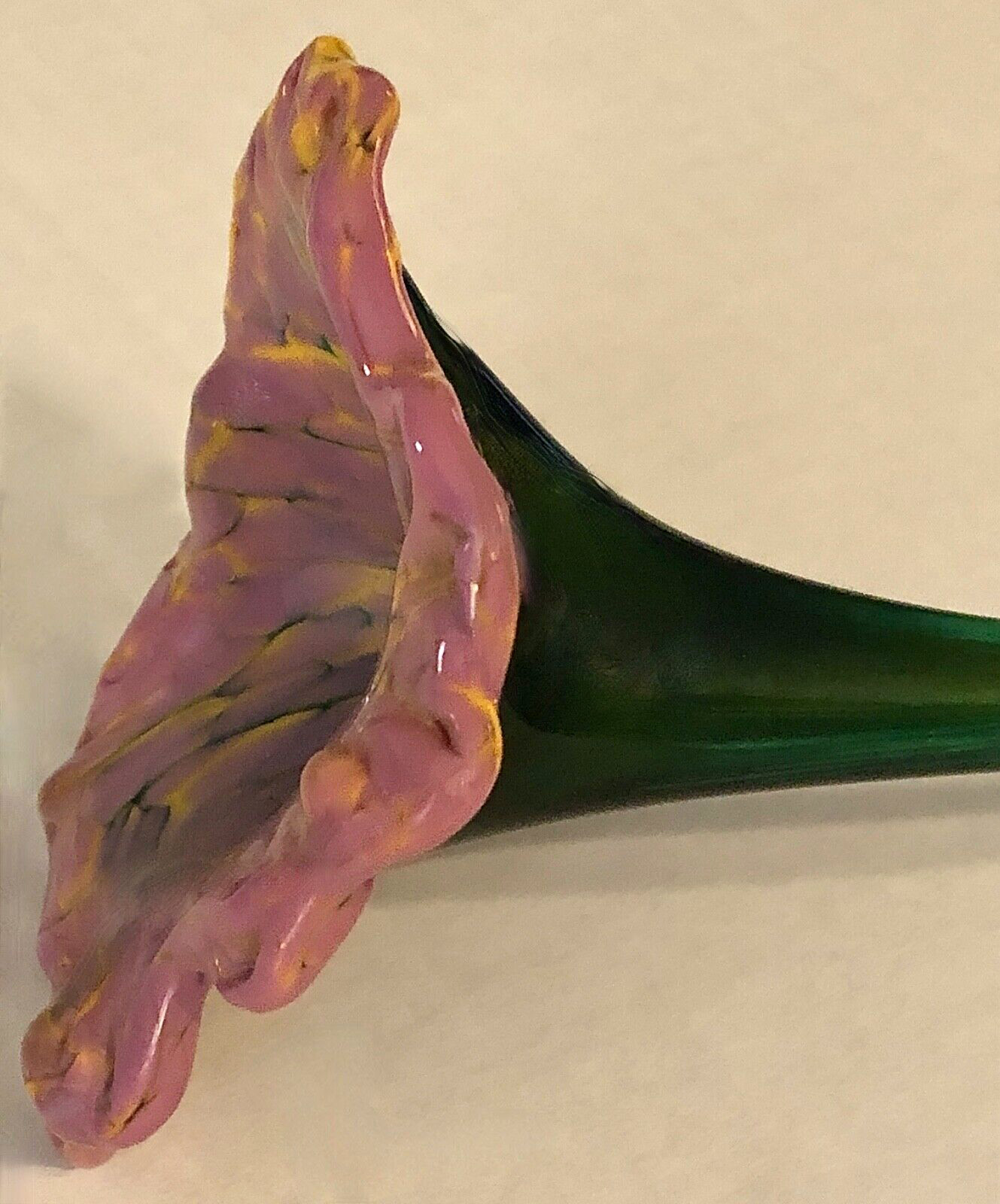 Murano Style Hand Blown 13 3/4″ Mauve/Pink Angel’s Trumpet Art Glass Flower