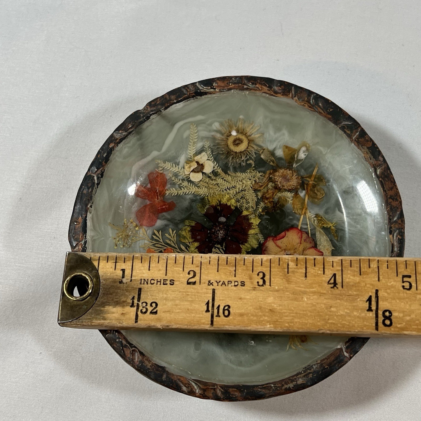 Vintage India Ink Pressed Flower Green Resin Fresh Fields Soap Dish & Container