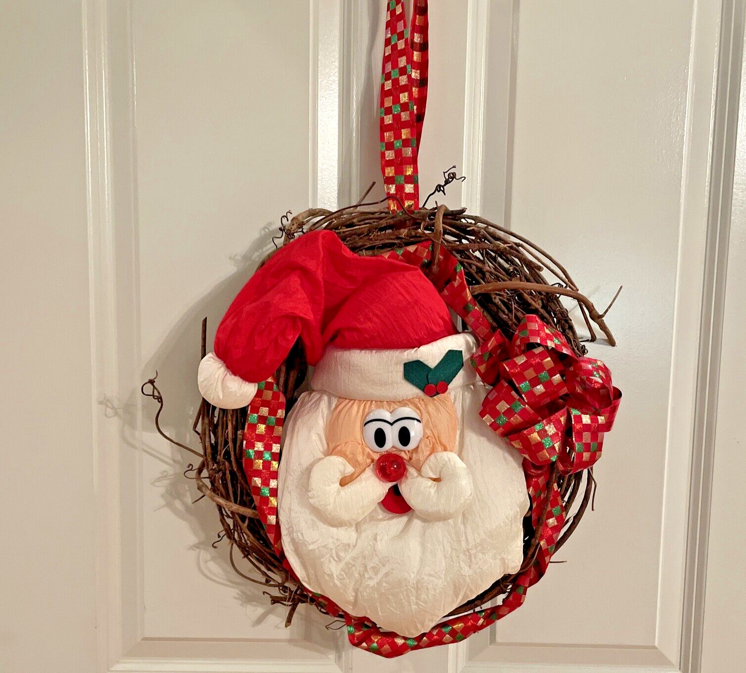 CHRISTMAS Parachute Santa Grapevine Wreath Christmas Decoration Read EUC