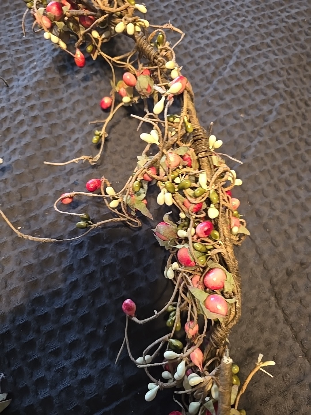 Artificial 4′ White And Pink Berry Roping With Natural Looking Twig Base
