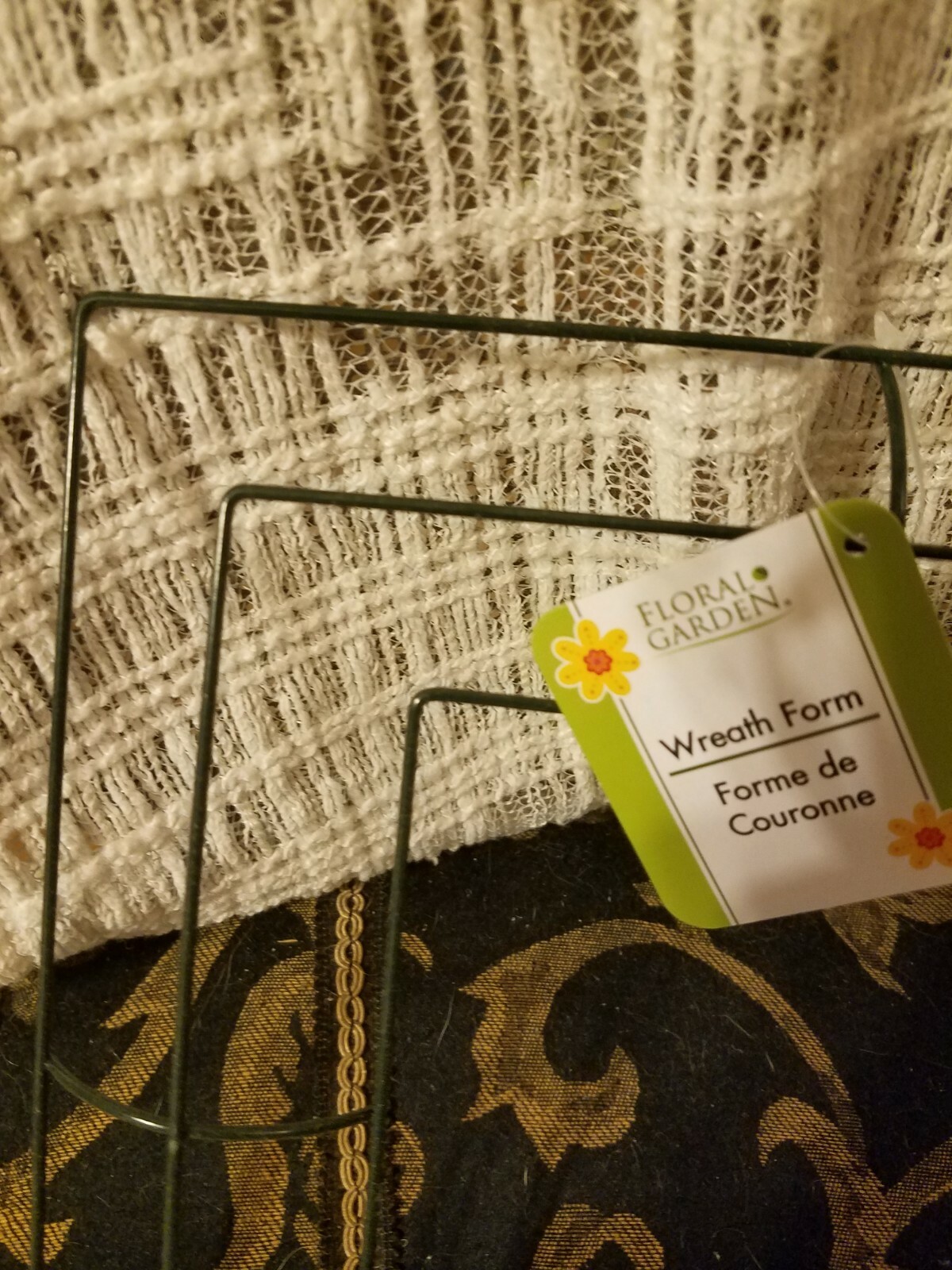 Floral Garden wreath form Square Please go to my page and see other items that I