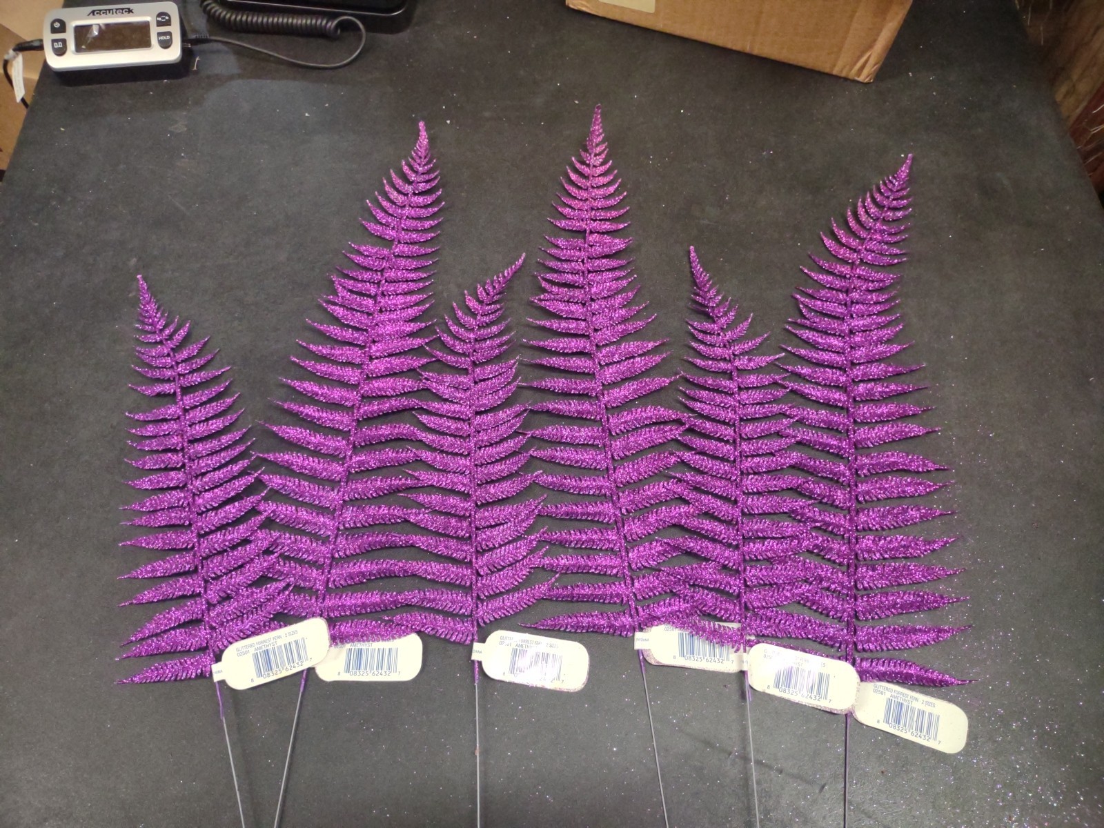 6 Pieces Amethyst Purple Glittered Retro Plastic Forrest Fern, 2 Sizes 15″ & 24″