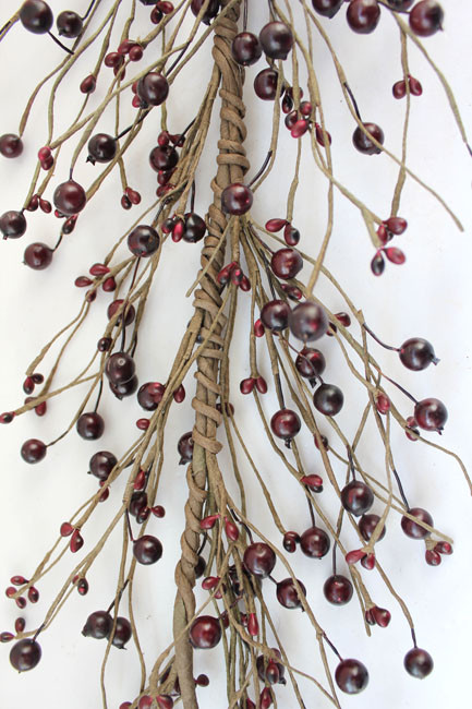 EV-45R Pip Berries and Holly Berry Garland in Burgundy Color