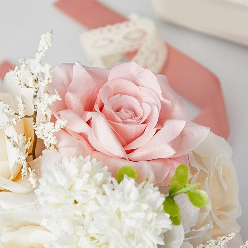 Modern Handheld Wedding Flower Bouquet Beautiful Party Flower Arrangement Bunch