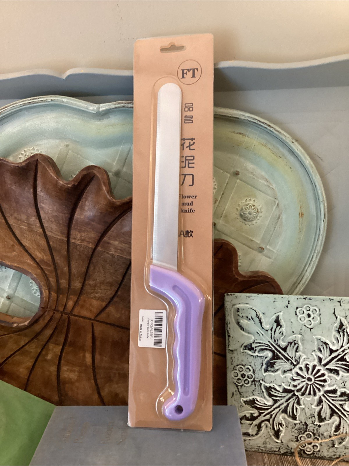 Purple Flower Mud Knife, also known as a floral foam knife New In Package
