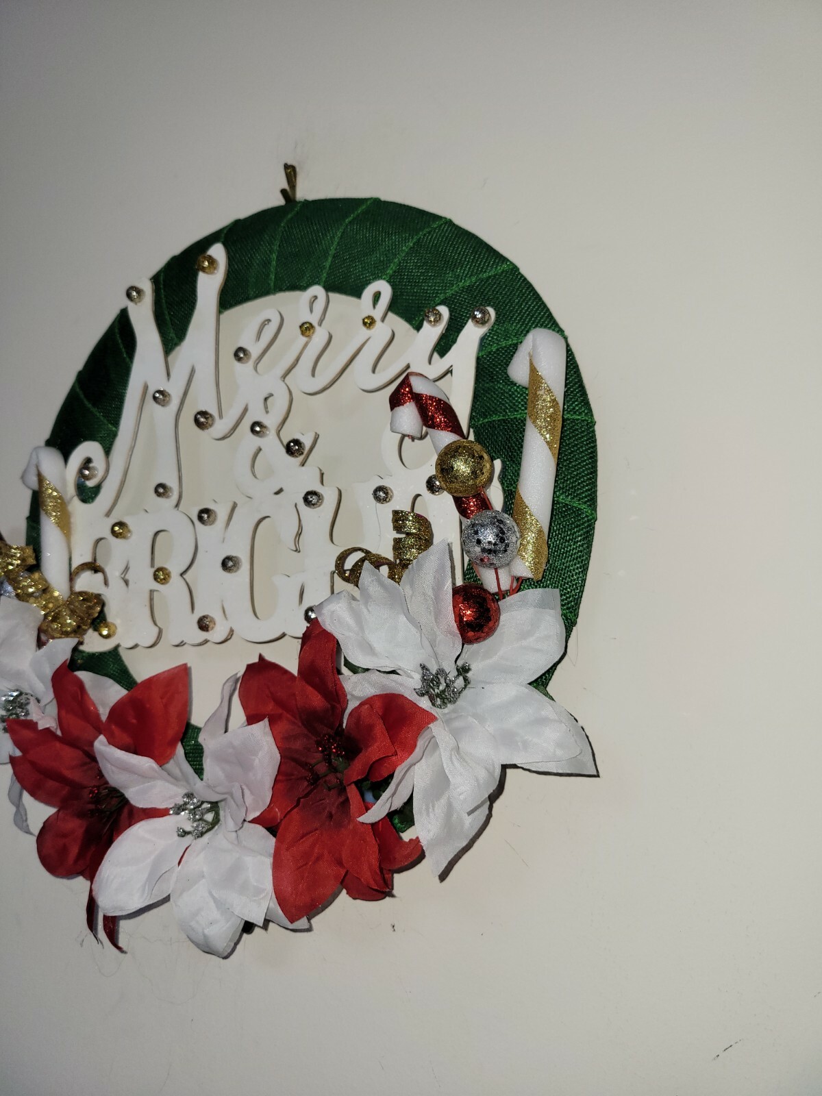 MERRY and BRIGH red poinsettias Mesh Front Door Wreath Wall Decoration CHRISTMAS