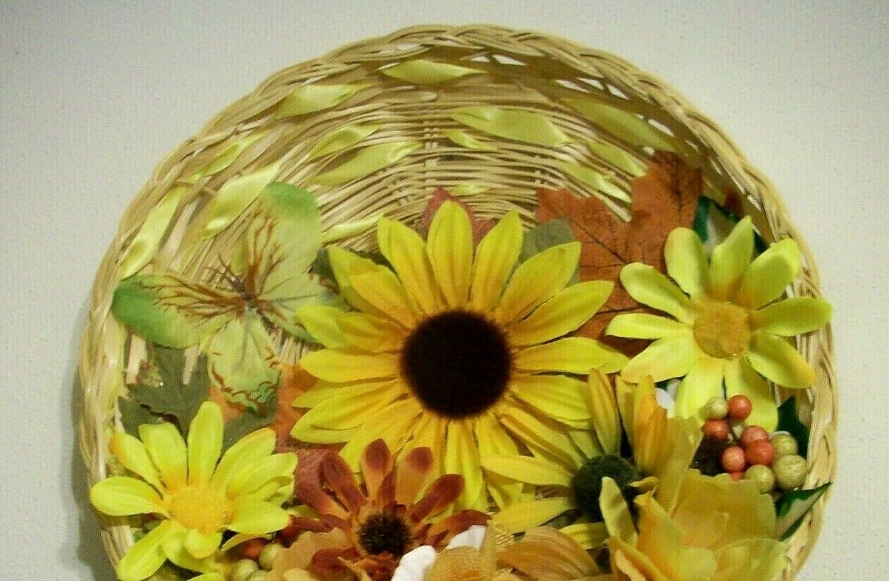 New Farmhouse Style Decorative 10″ Round Floral/Wicker Wall Decor/Yellows