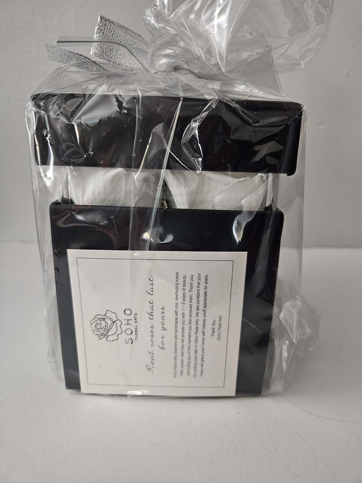 Flower Bouquet – 4 Real White Roses – Preserved Roses in a Square Box