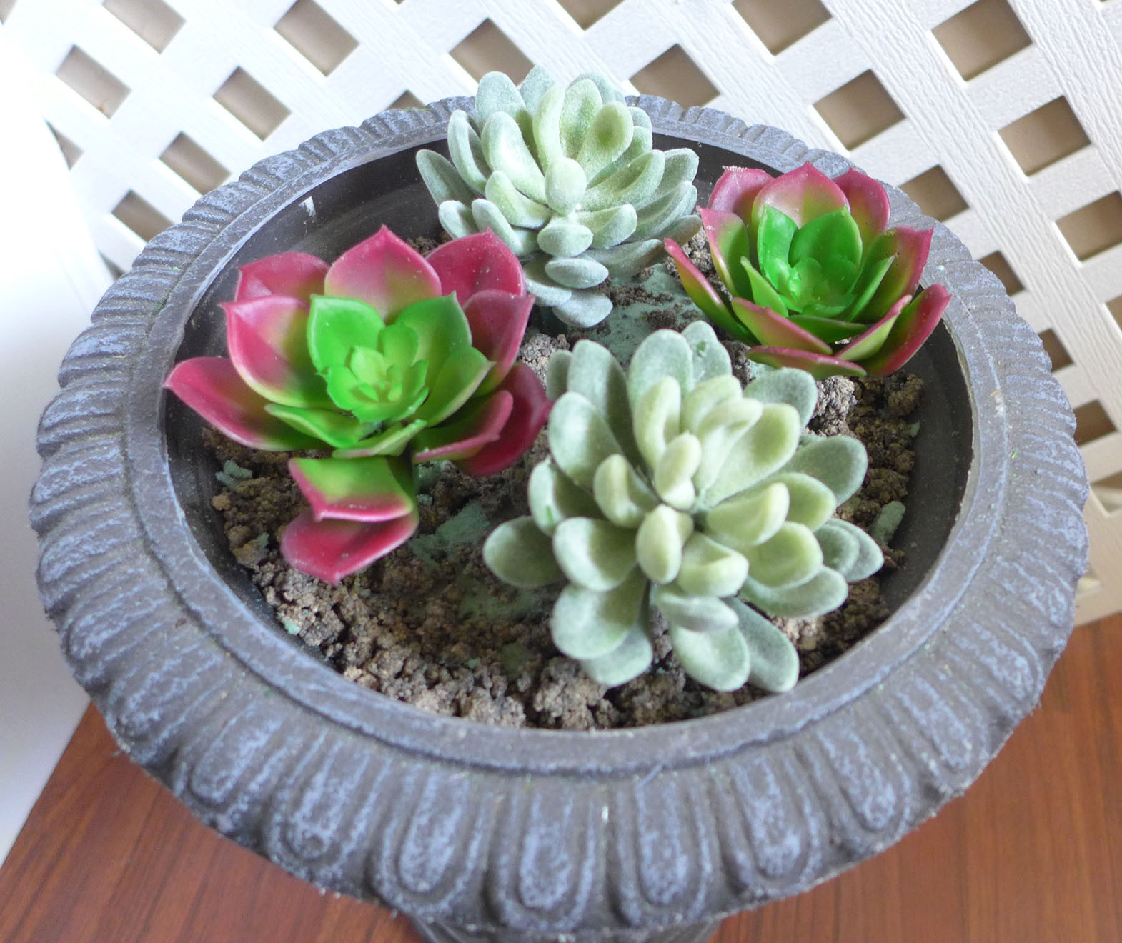 Set of 4 Artificial Succulents Plants Snow Ball With Red Lotus
