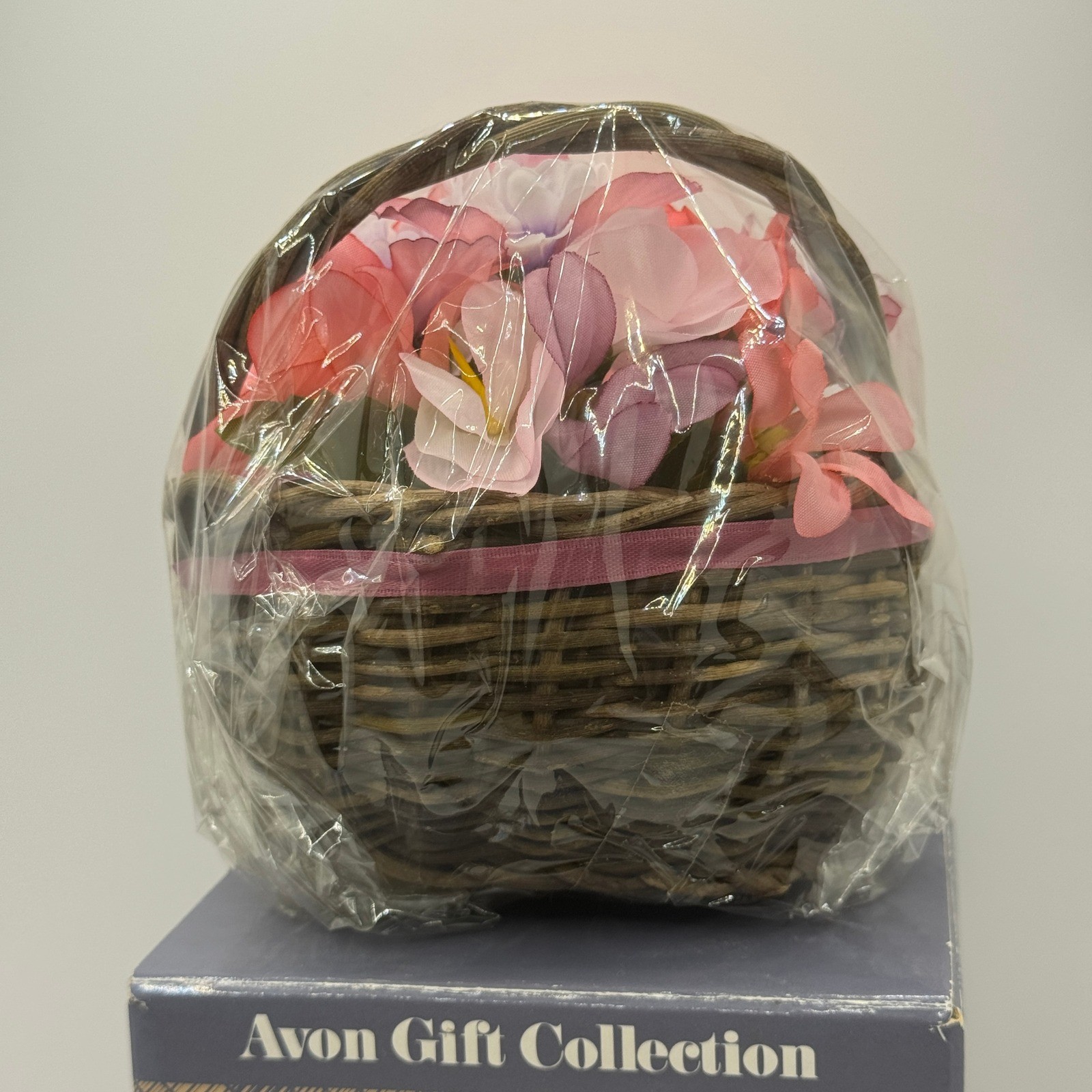Avon Floral Basket Pomander Gift Collection Home Decor Flower Basket