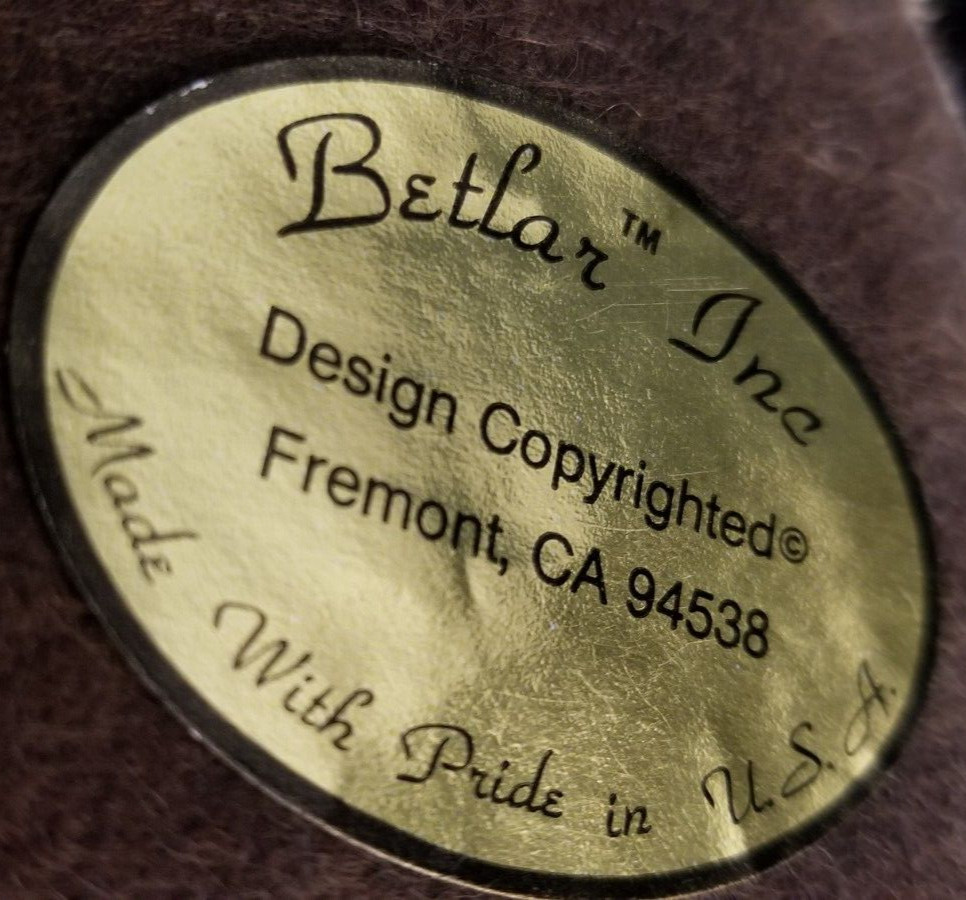 Betlar Inc, Bedroom Lamp, Ribbon Peach, Bow, Cream. Made in USA.