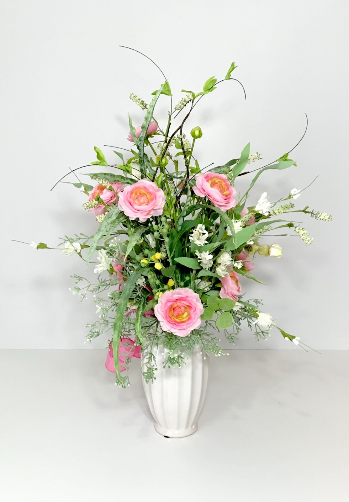 ELEGANT PINK YELLOW FLORAL ARRANGEMENT WHITE CERAMIC VASE CENTERPIECE GIFT NEW