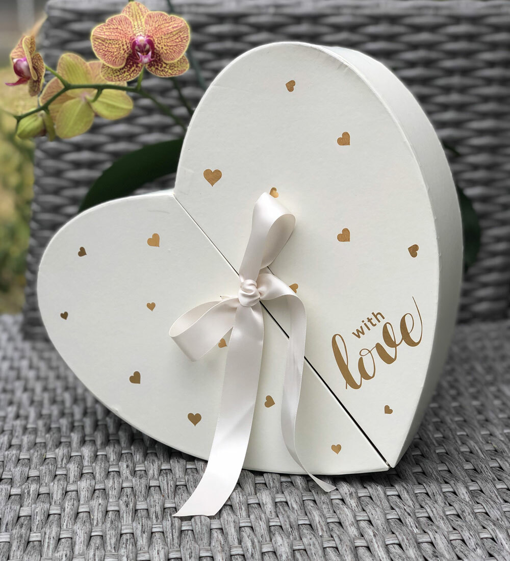 Premium Quality Heart Shape Flower Box, Floral Gift Box, for Luxury Arrangements