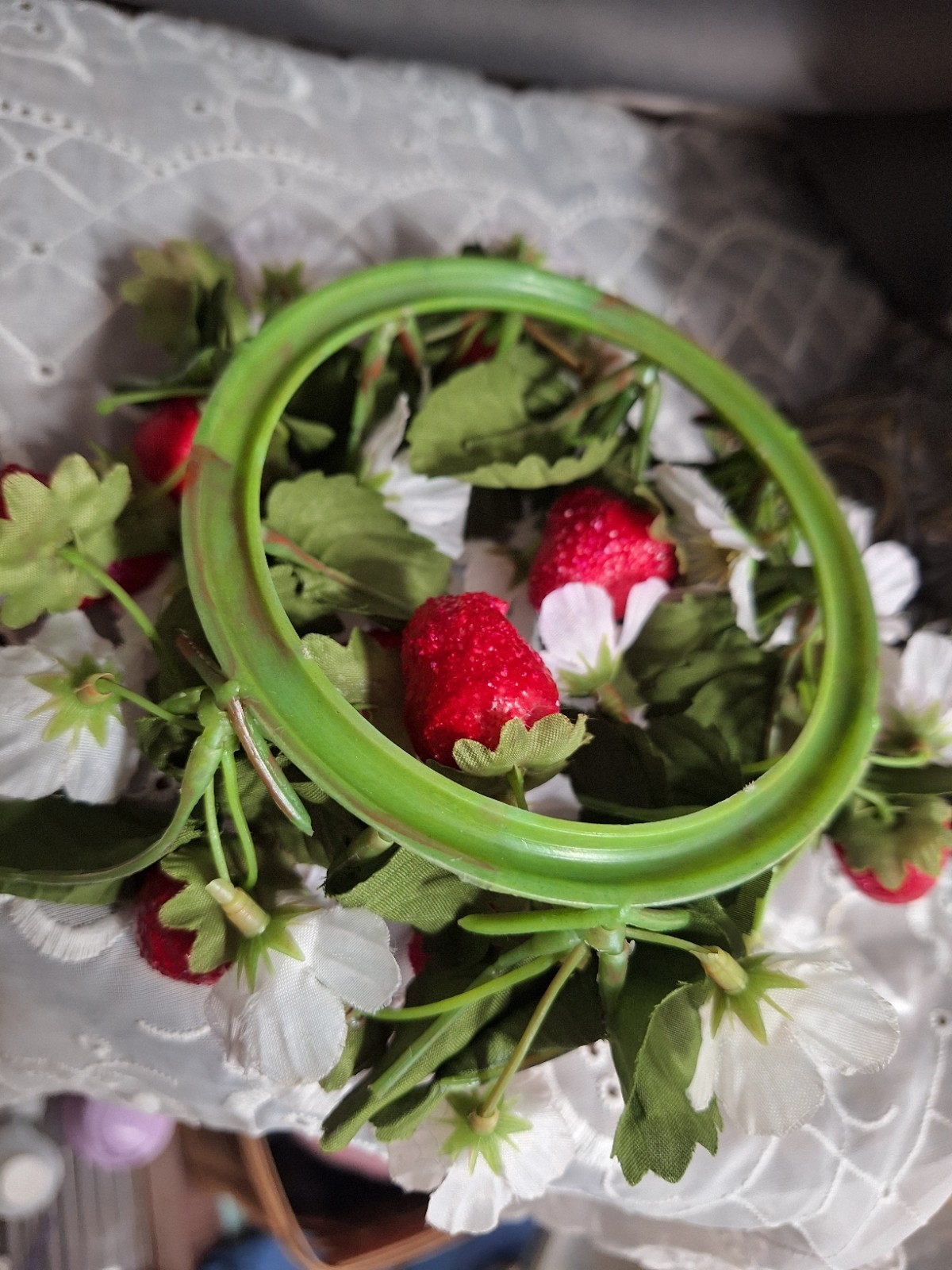 Artificial Strawberry & Daisy Floral Wreath Candle Decoration Green Red White