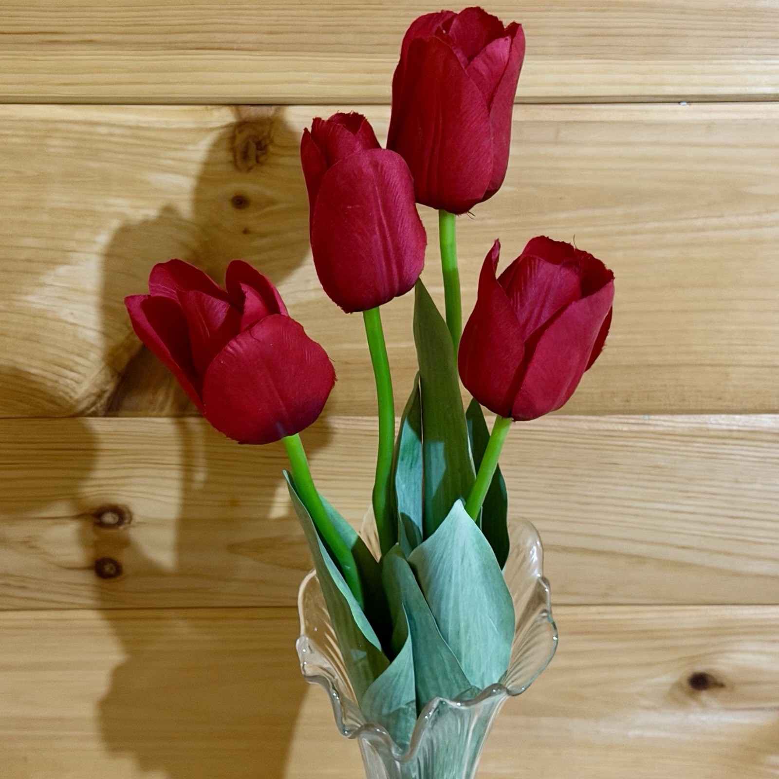 Faux Floral Bouquet 4 Red Tulip 18″ Bud Vase Artificial Flower Stem Arrangement