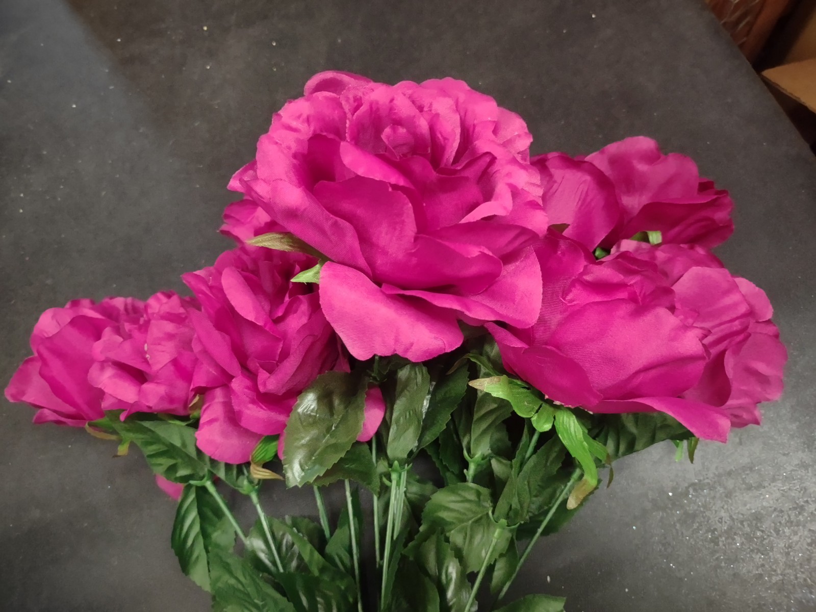 Big Mixed Pearl Rose Bush, Orchid Mauve, Dark Pink Silk 5″ Large Roses 12 Stems