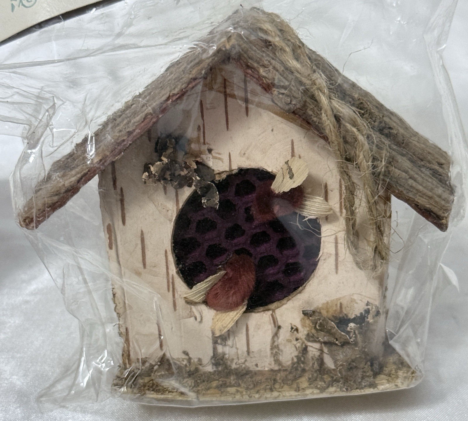 Vintage Garden Accents Decorative Bee’s in a House Decoration Crafting 2001