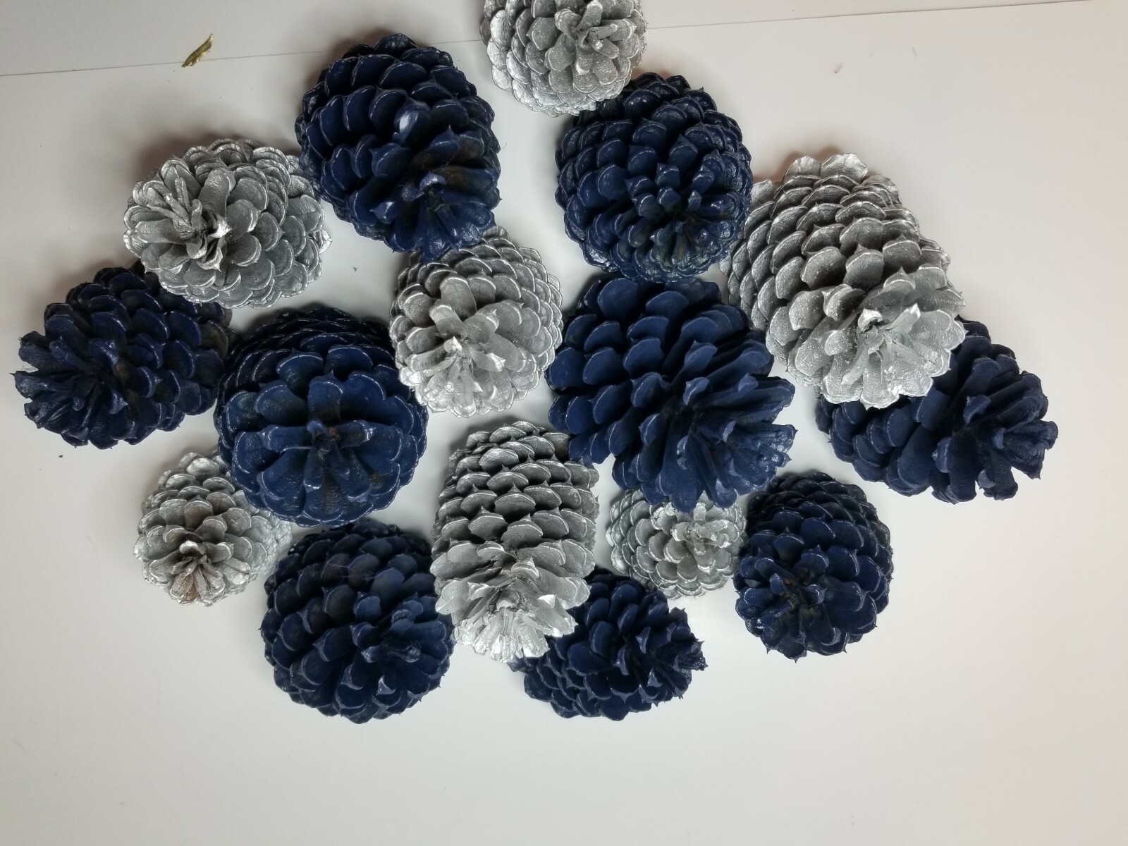 🎅15 Royal Blue & Silver Pine Cones Hand Painted Natural Premium Ponderosa Cones