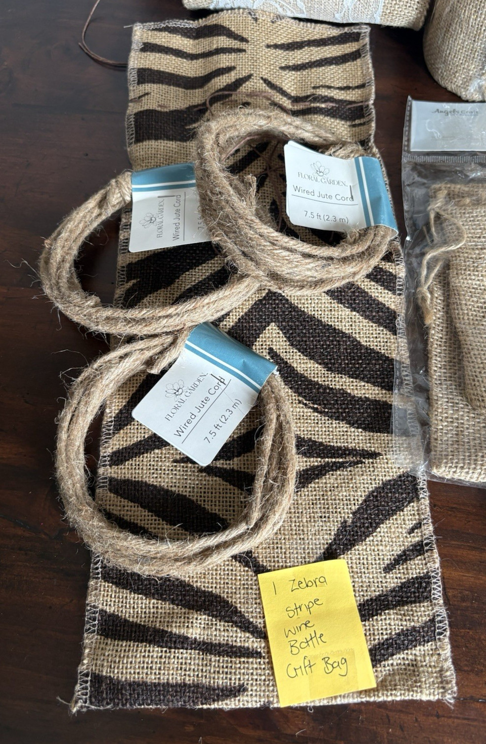 Jute Burlap Bundle Table Runners, Wired Jute Cord, Ribbon, Rope, Gift Bags