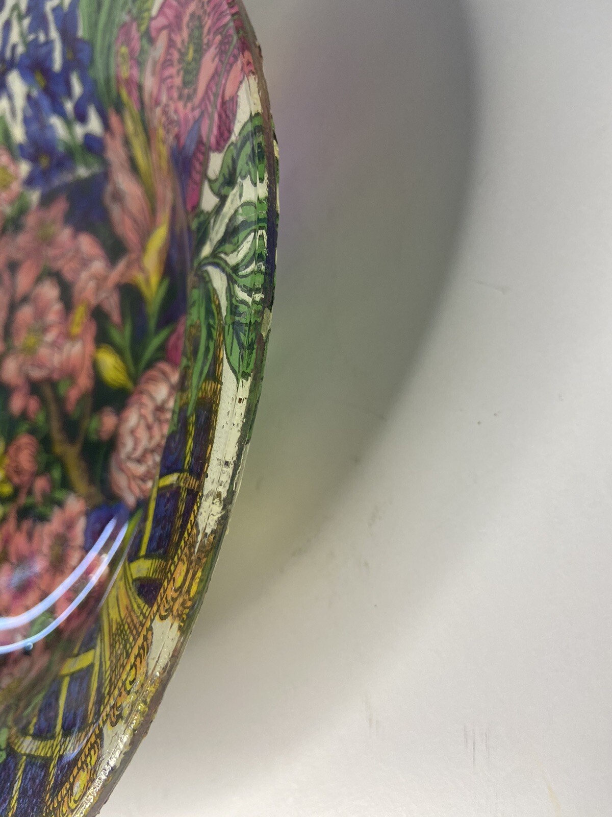 Floral Bouquet Paper Machet 9” Plate Multicolored Rich Color Decor Love