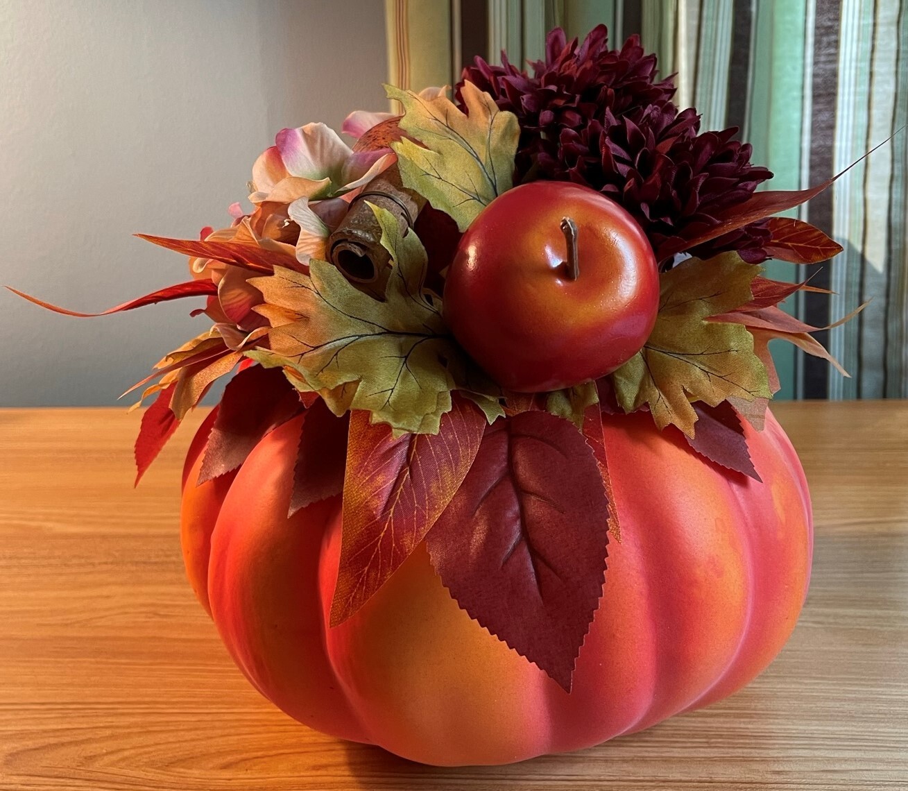 LAYERINGS AUTUMN MARKET FRUIT PUMPKIN FLORAL ARRANGEMENT NEW USE INDOORS