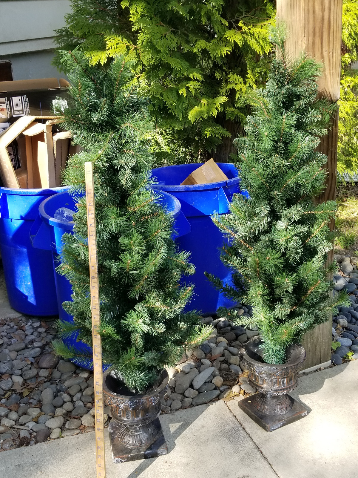 A PAIR OF DECRATIVE ARTIFICIAL FAUX POTTED PORCH PINE PLANTS 4′