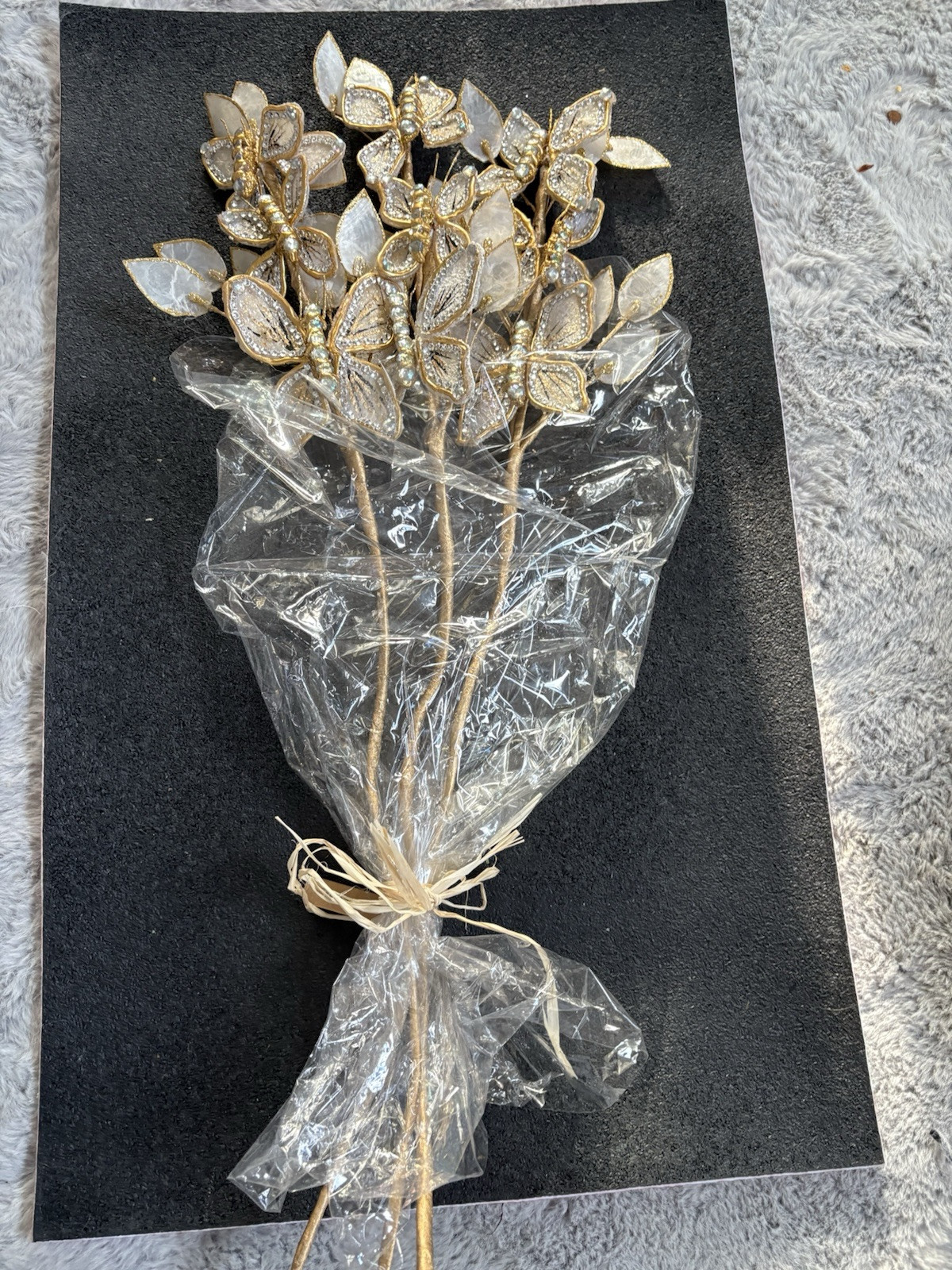 butterfly bouquet made of capiz shells mettalic gold silver 30” Long Stem (3)