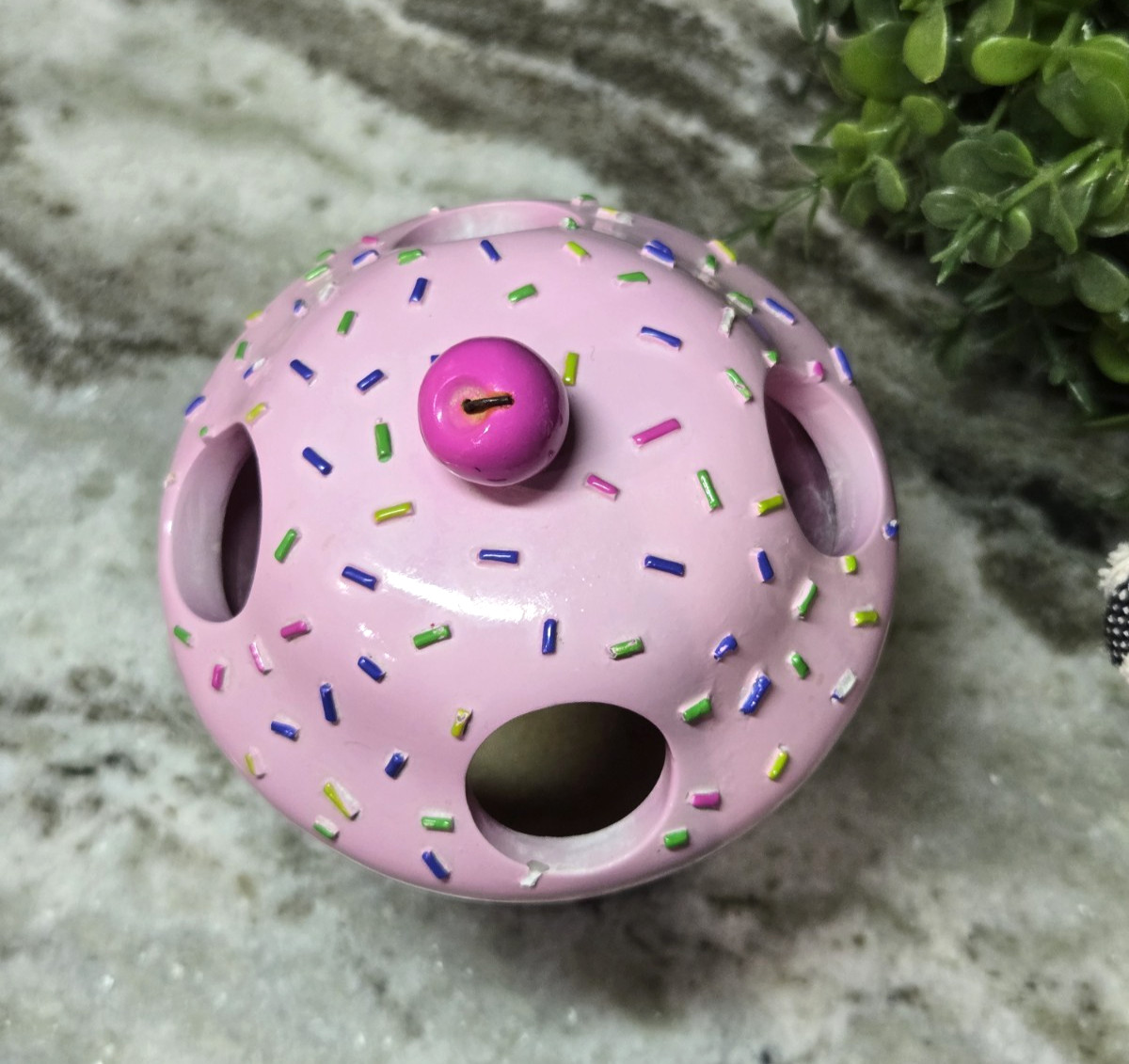 Ganz Style Cupcake Flower Frog Ceramic Bouquet Bud Vase Pink Sprinkles Figurine