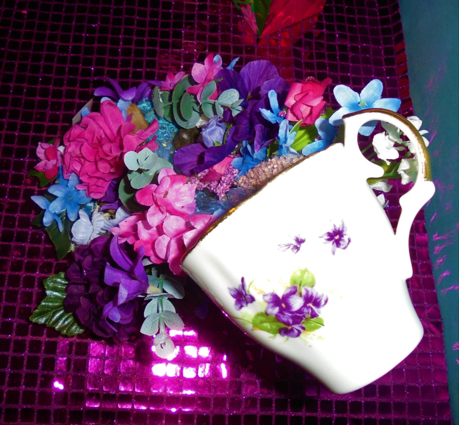  teacup & saucer  Item # T