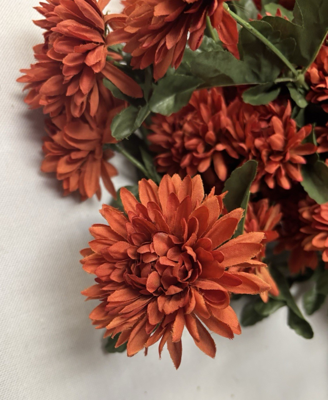 SILK RUST MUM 3 1/8″” FLOWER X 3 -STEM 19 1/2″