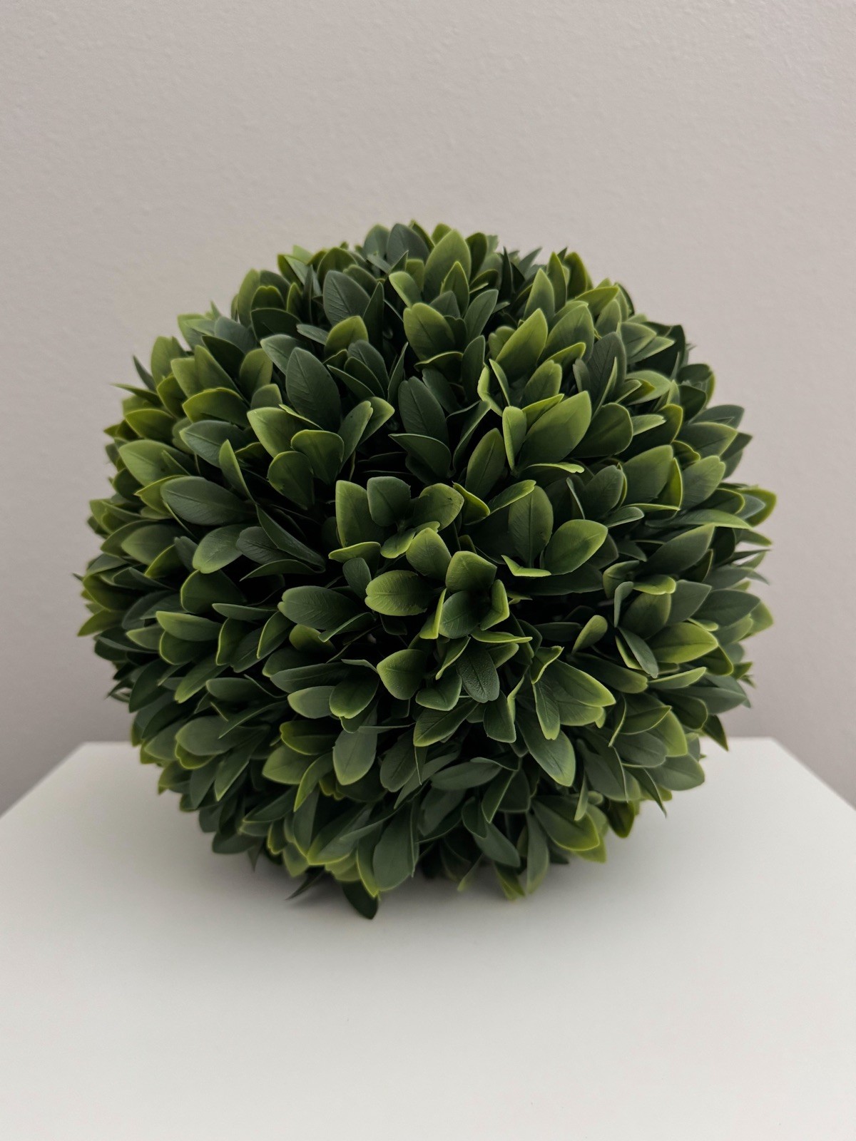 Faux Green Topiary Ball 9” NWOT