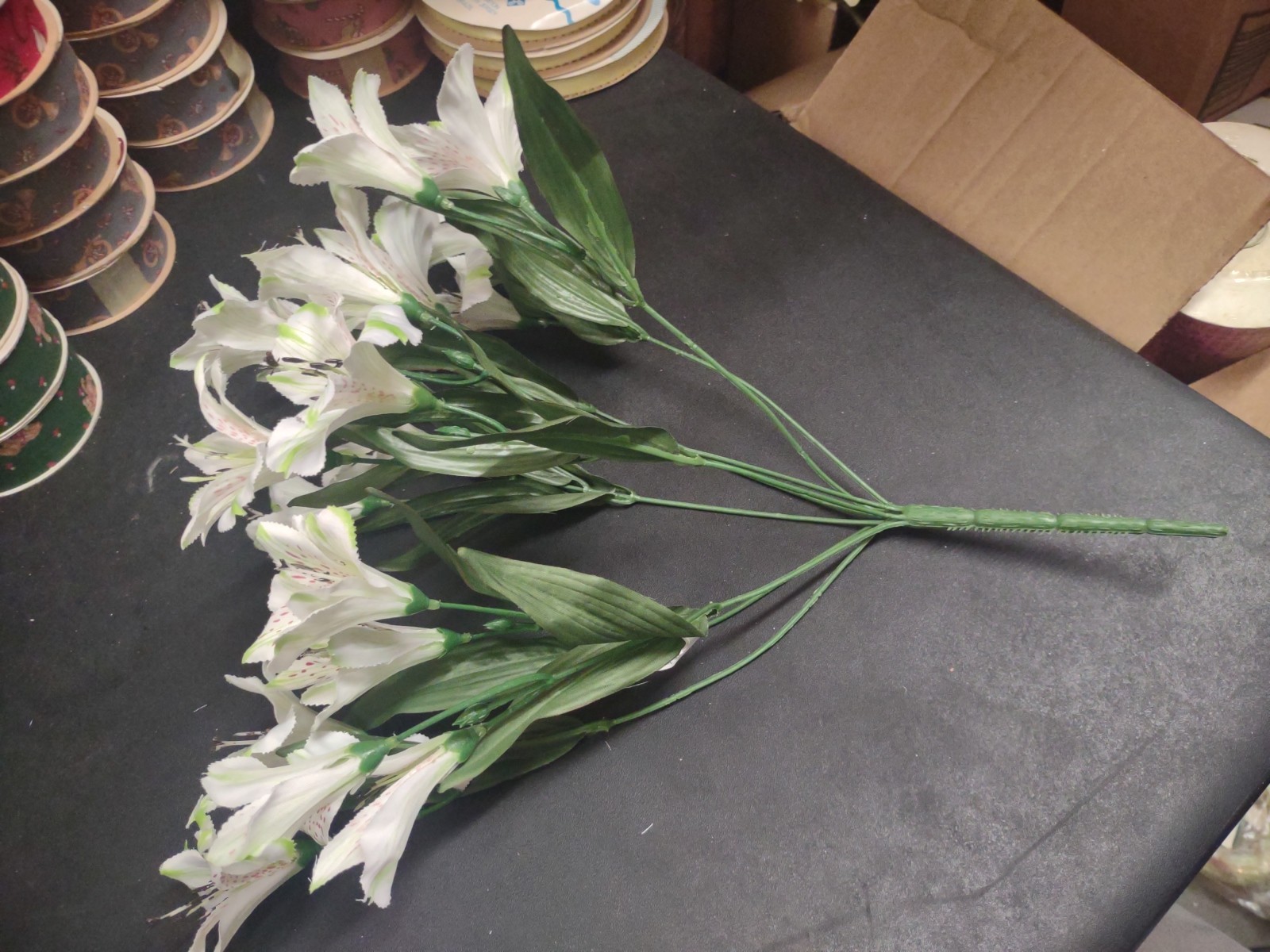 16″ Silk Alstroemeria Bush, 9 Stems, 18 Blooms, Satin Finish Flowers, White