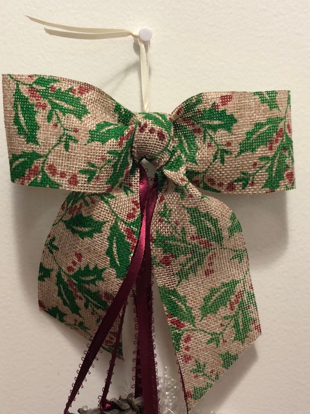 *Christmas Pinecone Tear Drop Door Swag Wreath Burlap Bow Holly Berry Snowflakes