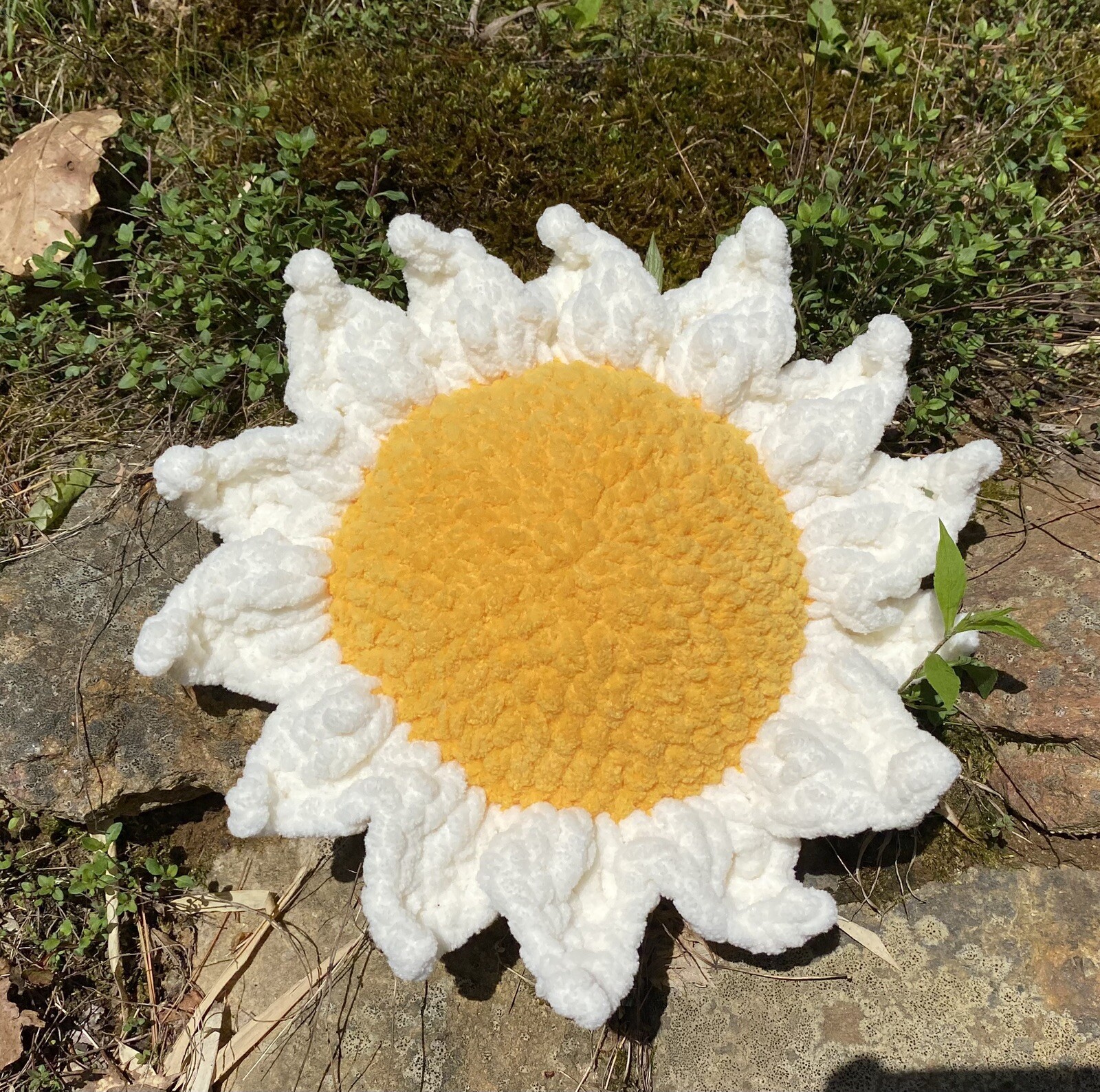 Cottage Style Farmhouse Summer Flowers Pillows Daisy Bowl Filler Tiered Tray