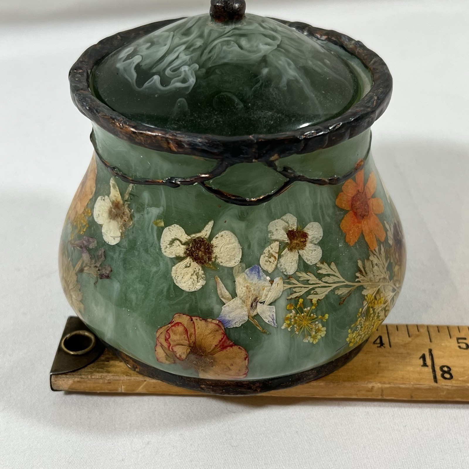 Vintage India Ink Pressed Flower Green Resin Fresh Fields Soap Dish & Container
