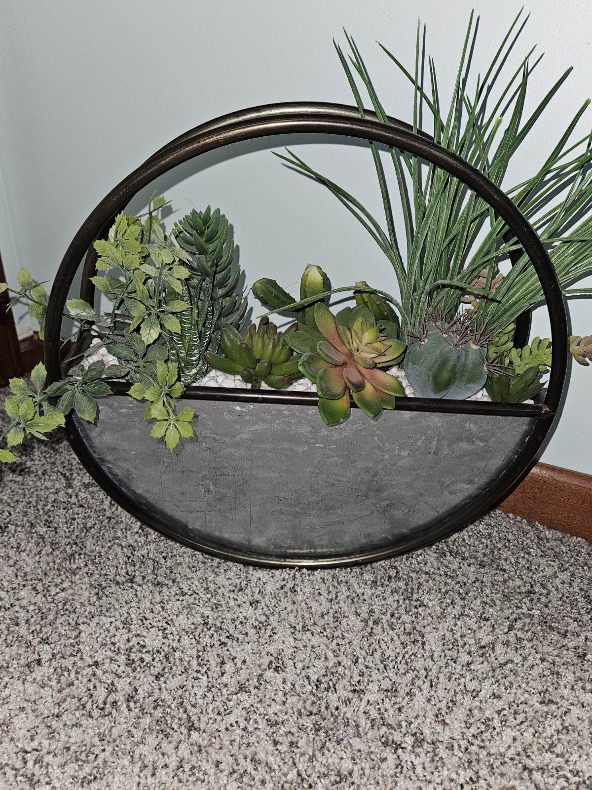 14 X 14 X 4 Tin Metal Succulent Farm Decor Wall Decor Table Top Pre-owned