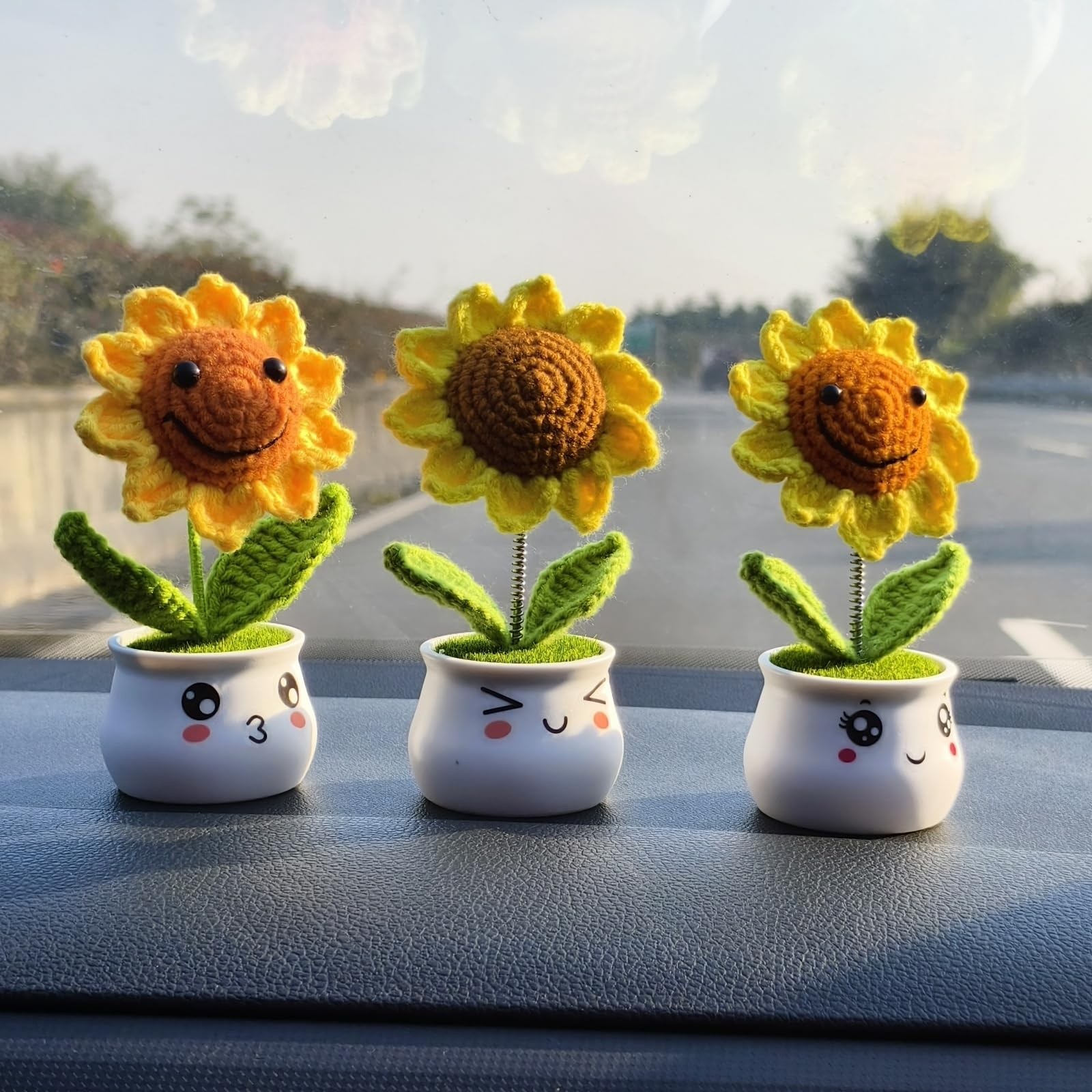 Crochet Sunflower Gifts for Office Desk Decor, Cute Artificial Knitted Sun Fl…