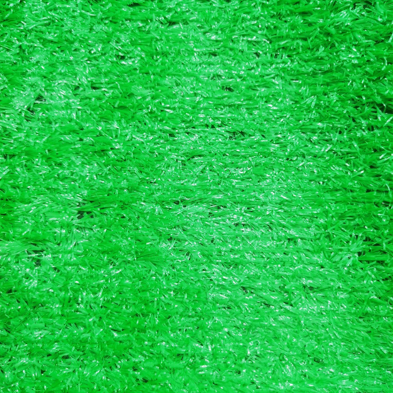 Artificial Grass Dark Emerald Green Color 1.5cm Thick Glf Practice 6.5 x 32ft