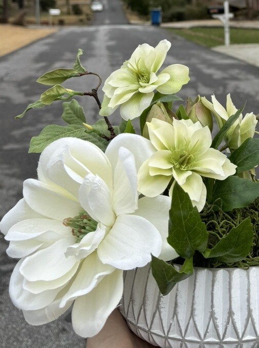 floral centerpieces table