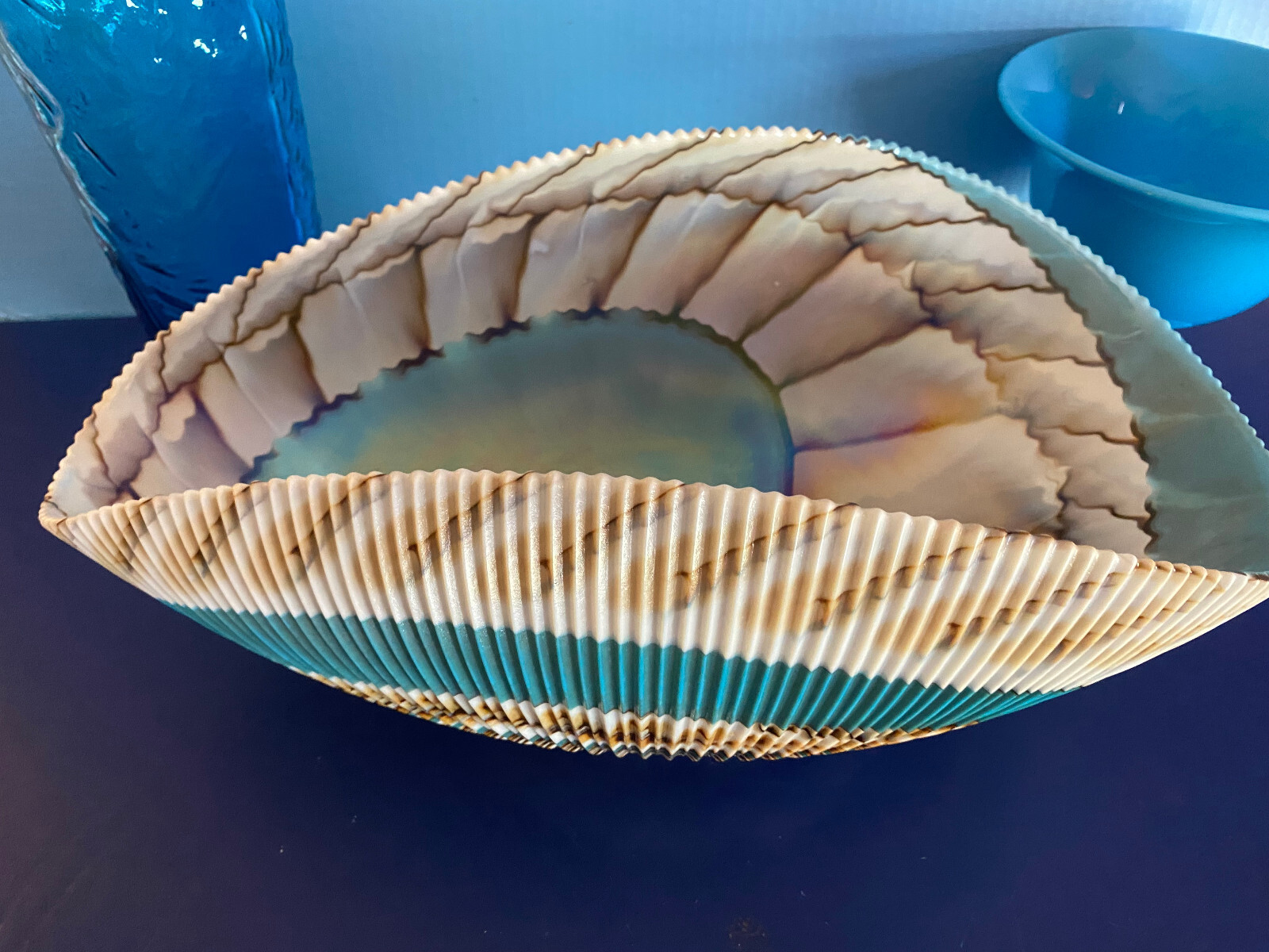 Native Trails Murand Glass Vessel Shell Large 16″ Long And 7 1/2″ Wide 7″ Tall