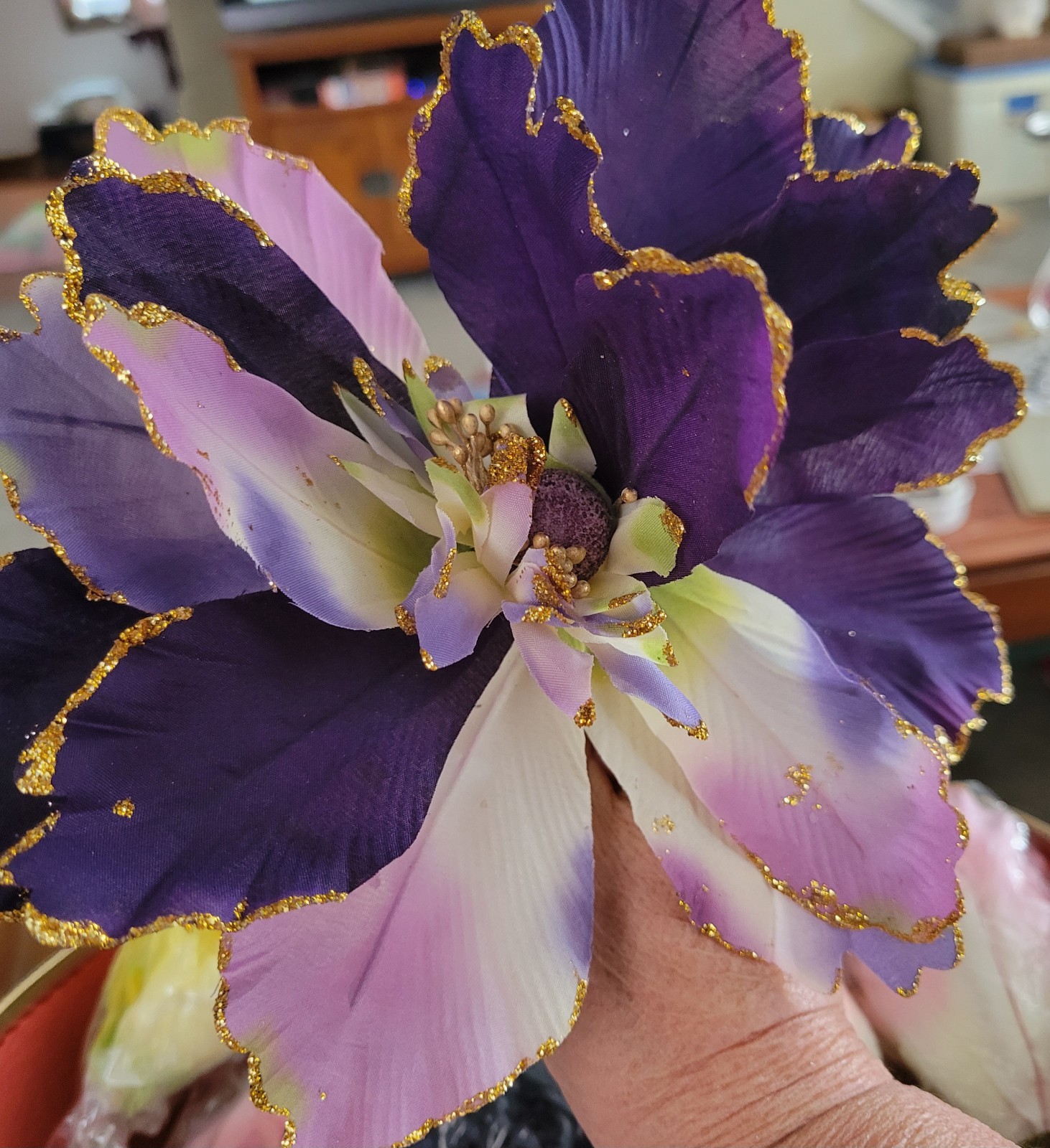 12 Pcs Vintage Silk Flowers Trimmed In Glitter with Stems Assorted Colors