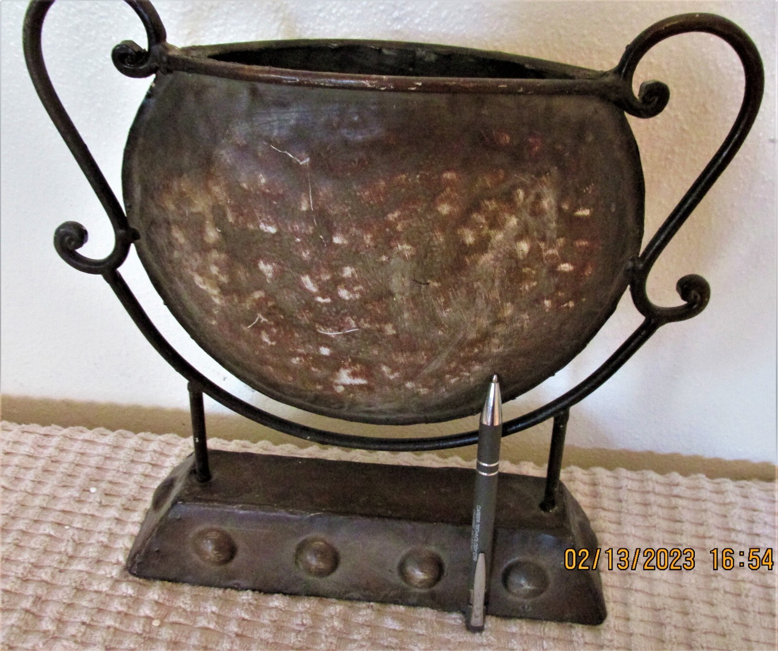 Metal Table Top Decor for Floral Arrangement