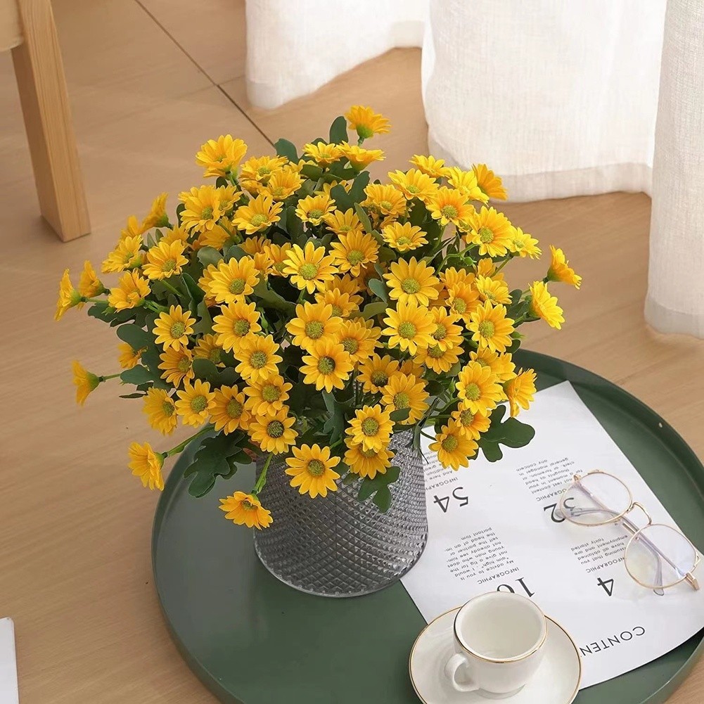 Chamomile Daisy Bouquet Made of Silk and Plastic for Living Room Bedroom Decor