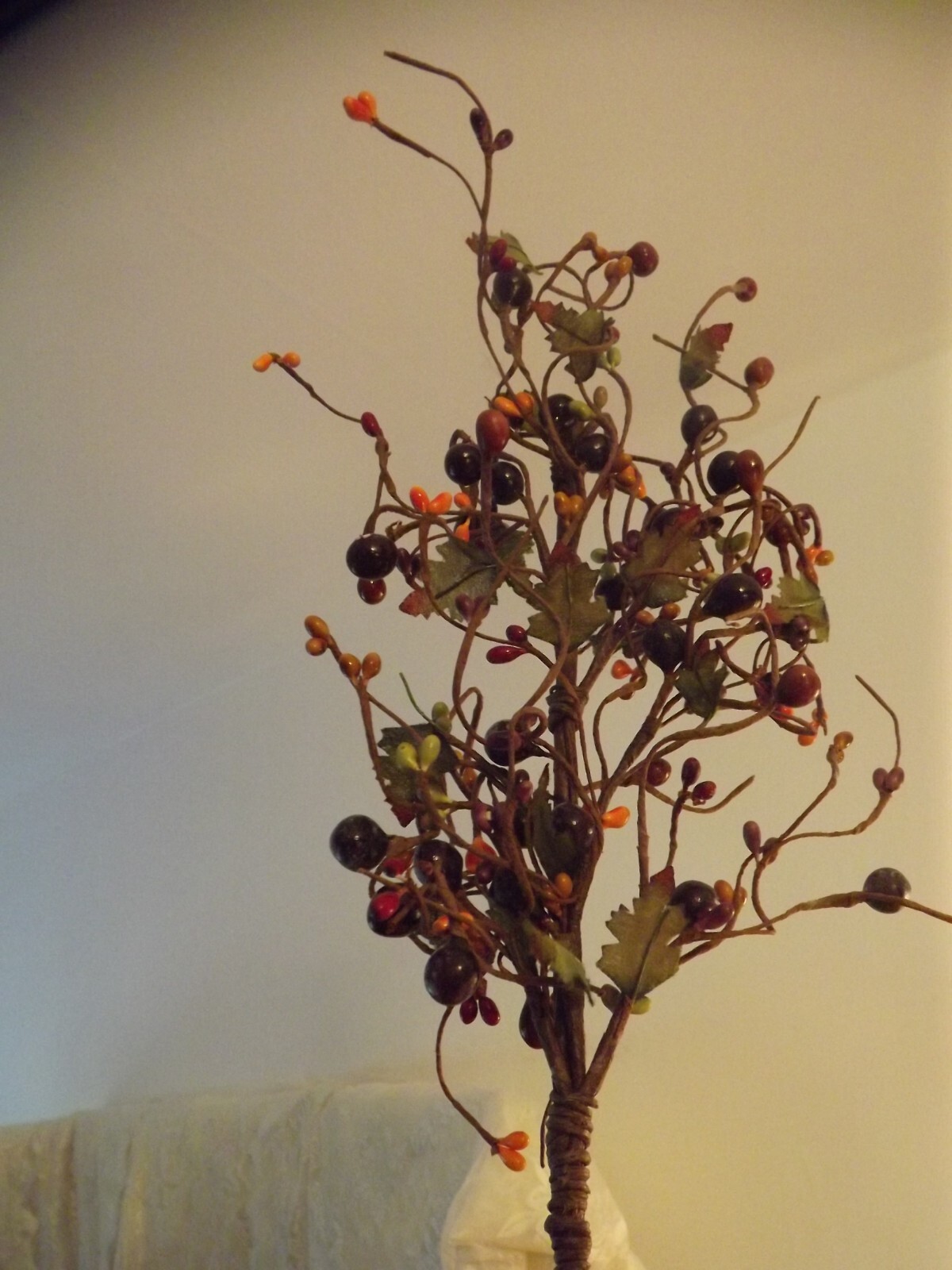 multicolor FAUX BERRY STEMS 20″ -25″ PICKS pip berries U CHOOSE COLOR