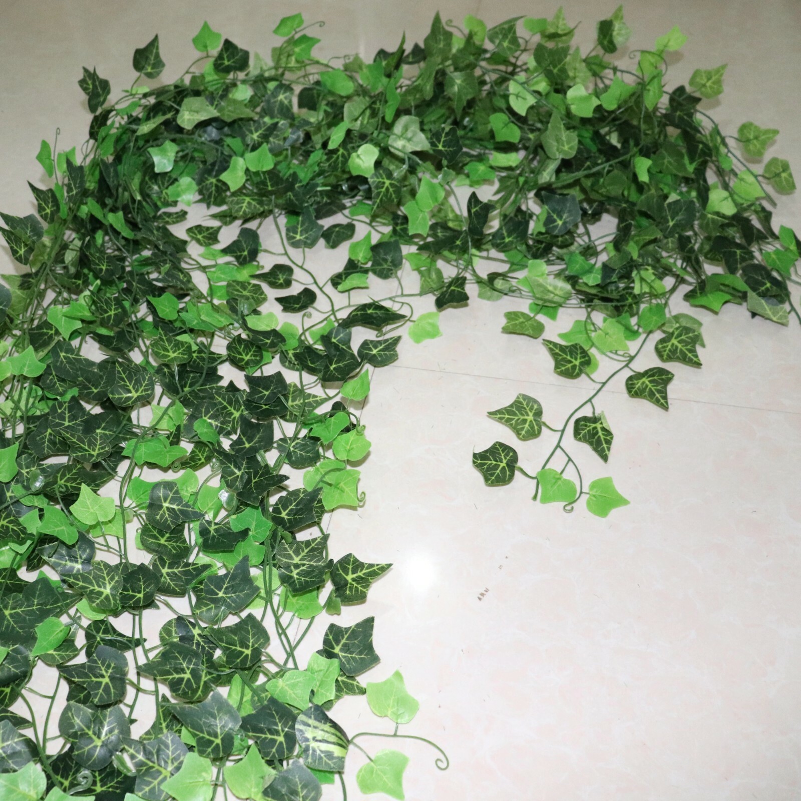 100pcs Leaf 1 piece 2.4M Home Decor Artificial Ivy Leaf Garland Plants