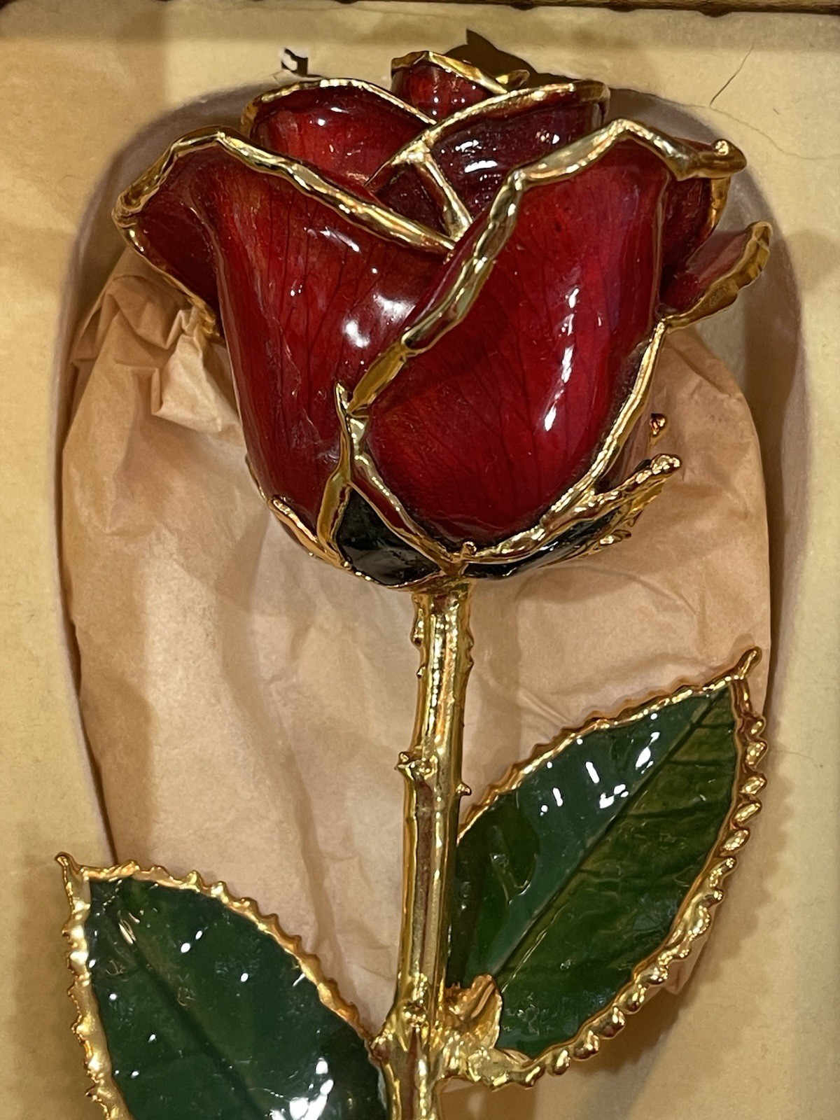 NEW GIFT BOXED RED Lacquer Dipped 24K Gold Rose