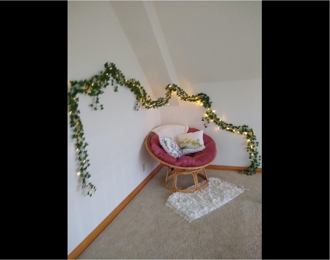 Illuminated Artificial Ivy Tapestry Hanging 84ft 12 pack 80 LED String Lights