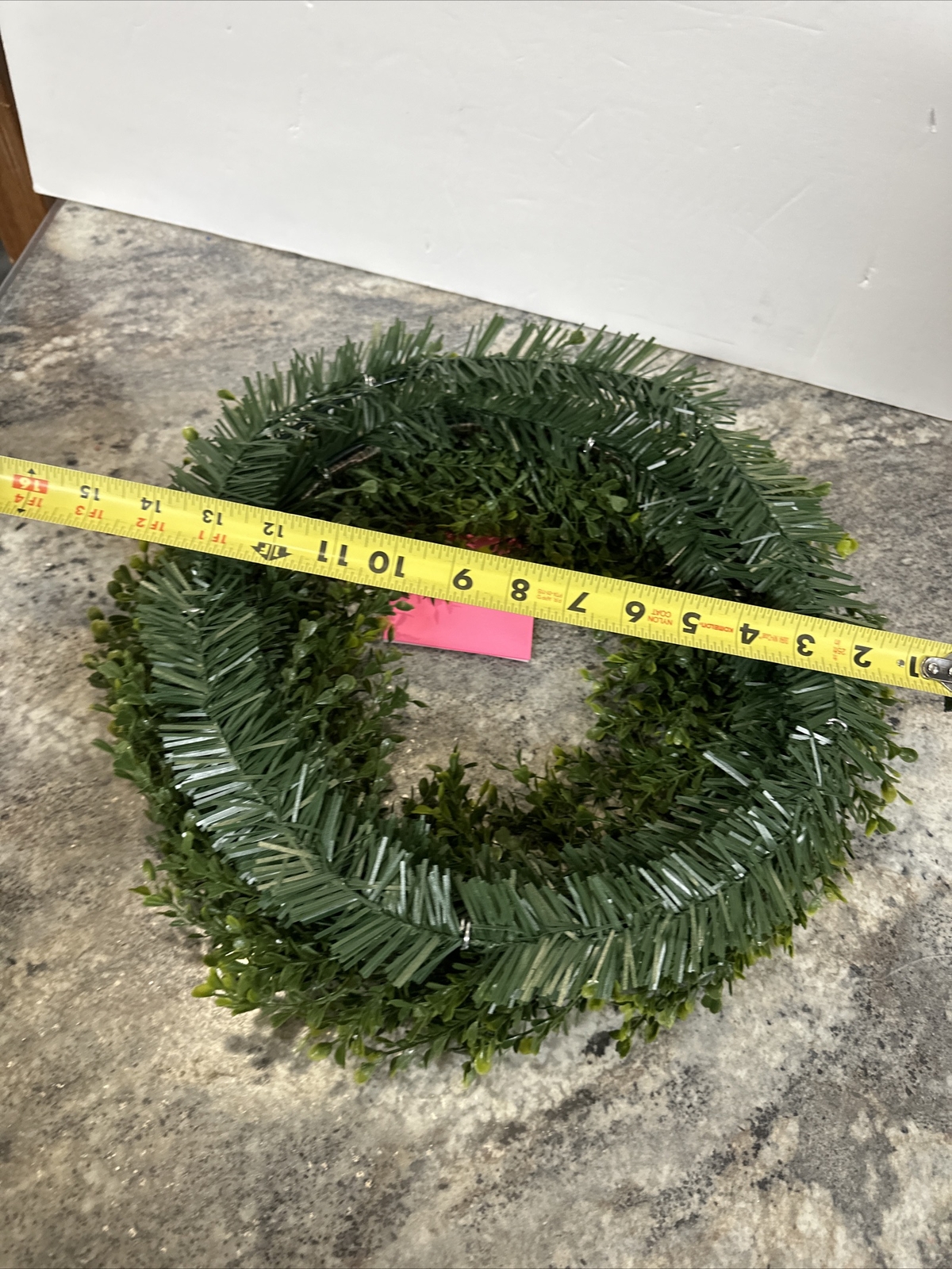 English Gardens Indoor/Outdoor 18” Boxwood Wreath New
