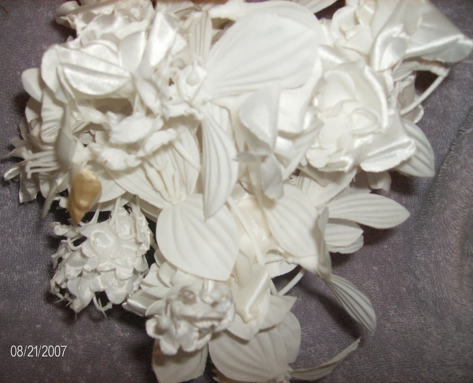WHITE FLORAL BOUQUET 10″ HIGH SATIN ARTIFICIAL FLOWERS BUSH NEW #3